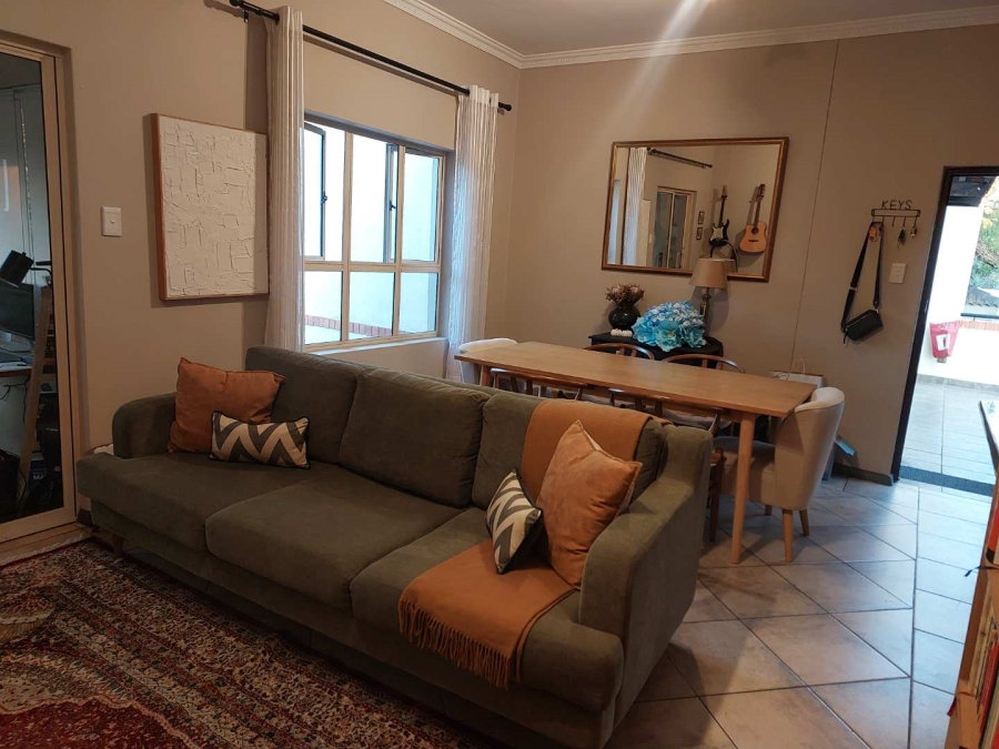 2 Bedroom Property for Sale in Faerie Glen Gauteng