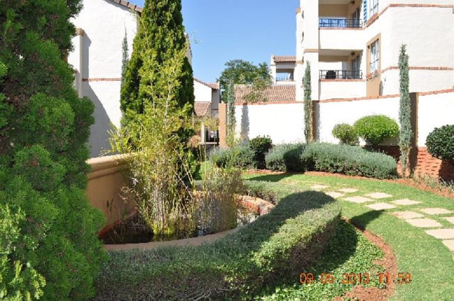 2 Bedroom Property for Sale in Faerie Glen Gauteng