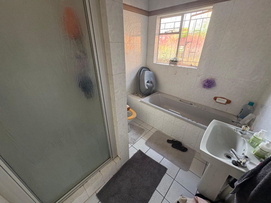4 Bedroom Property for Sale in Birchleigh Gauteng