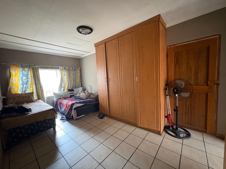 4 Bedroom Property for Sale in Birchleigh Gauteng