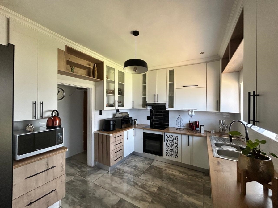 3 Bedroom Property for Sale in Vanderbijlpark CW 2 Gauteng