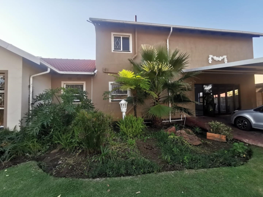 To Let 5 Bedroom Property for Rent in Brackendowns Gauteng