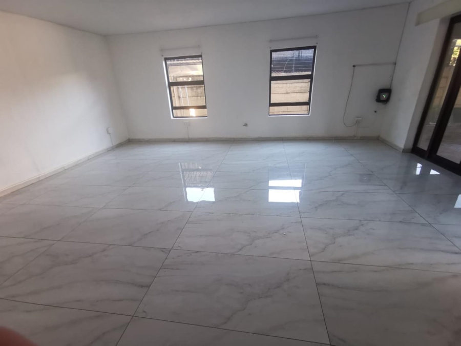 To Let 5 Bedroom Property for Rent in Brackendowns Gauteng