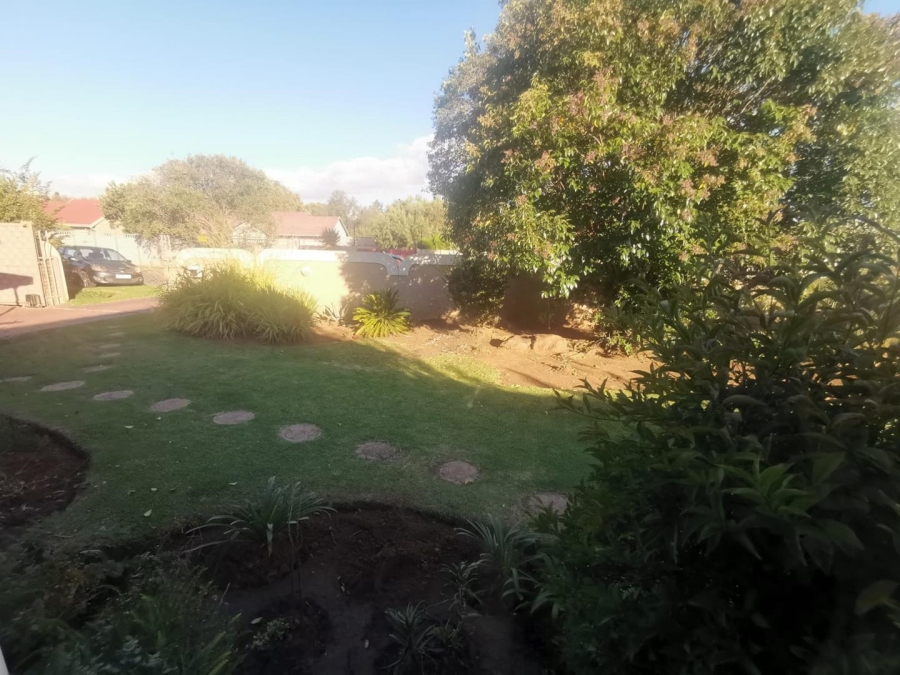 To Let 5 Bedroom Property for Rent in Brackendowns Gauteng