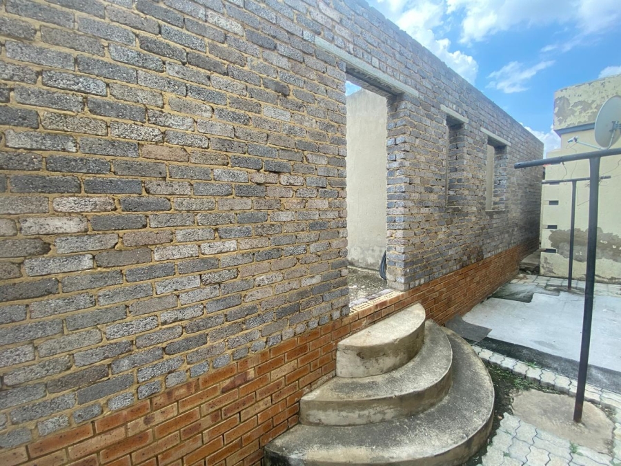 1 Bedroom Property for Sale in Spruitview Gauteng