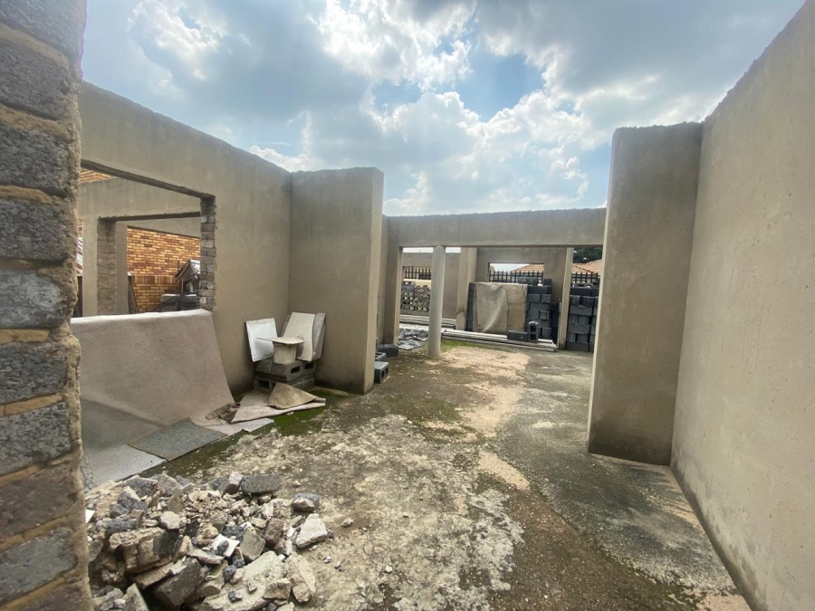 1 Bedroom Property for Sale in Spruitview Gauteng
