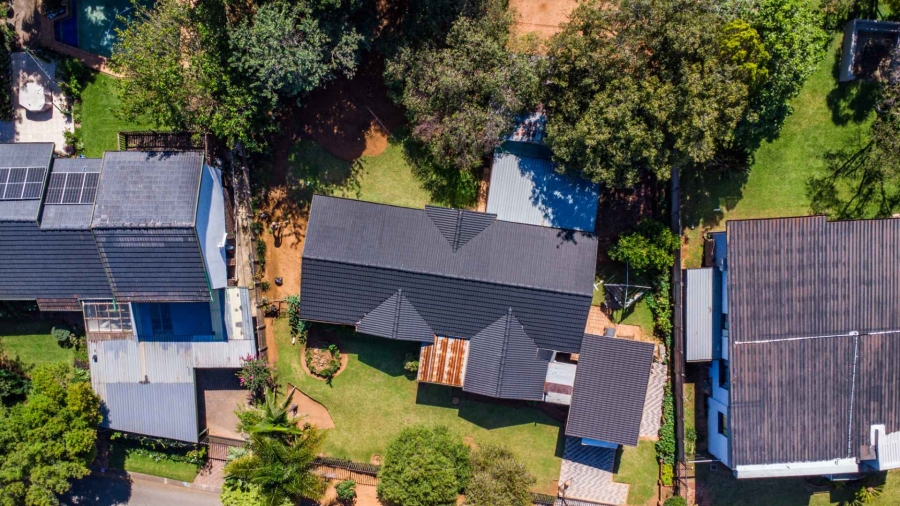To Let 4 Bedroom Property for Rent in Garsfontein Gauteng