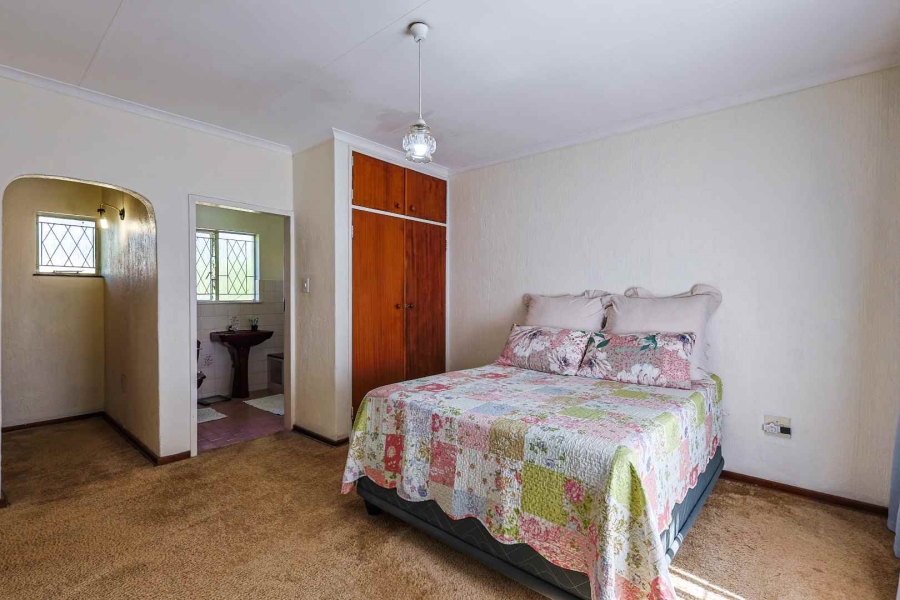 To Let 4 Bedroom Property for Rent in Garsfontein Gauteng