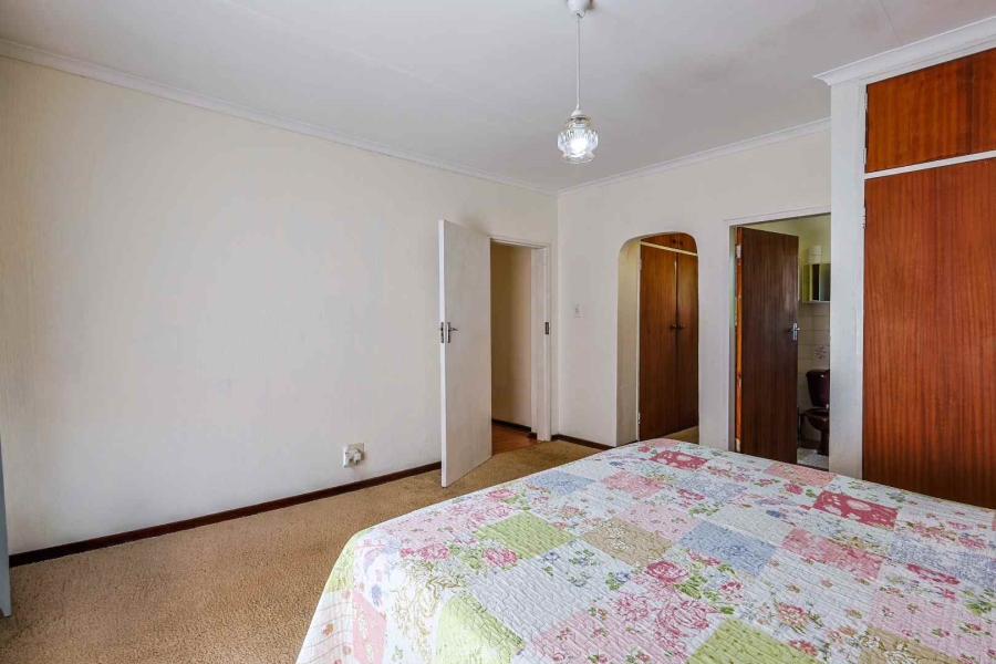 To Let 4 Bedroom Property for Rent in Garsfontein Gauteng