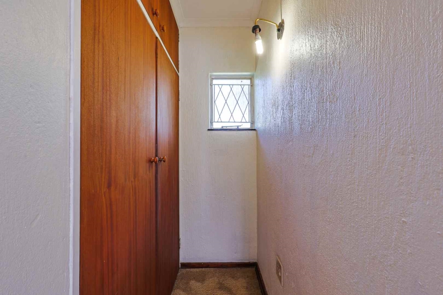To Let 4 Bedroom Property for Rent in Garsfontein Gauteng