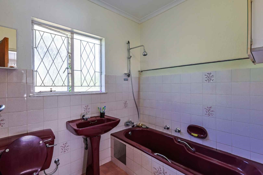 To Let 4 Bedroom Property for Rent in Garsfontein Gauteng