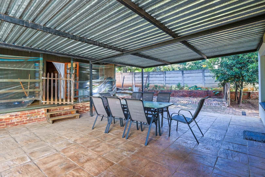 To Let 4 Bedroom Property for Rent in Garsfontein Gauteng