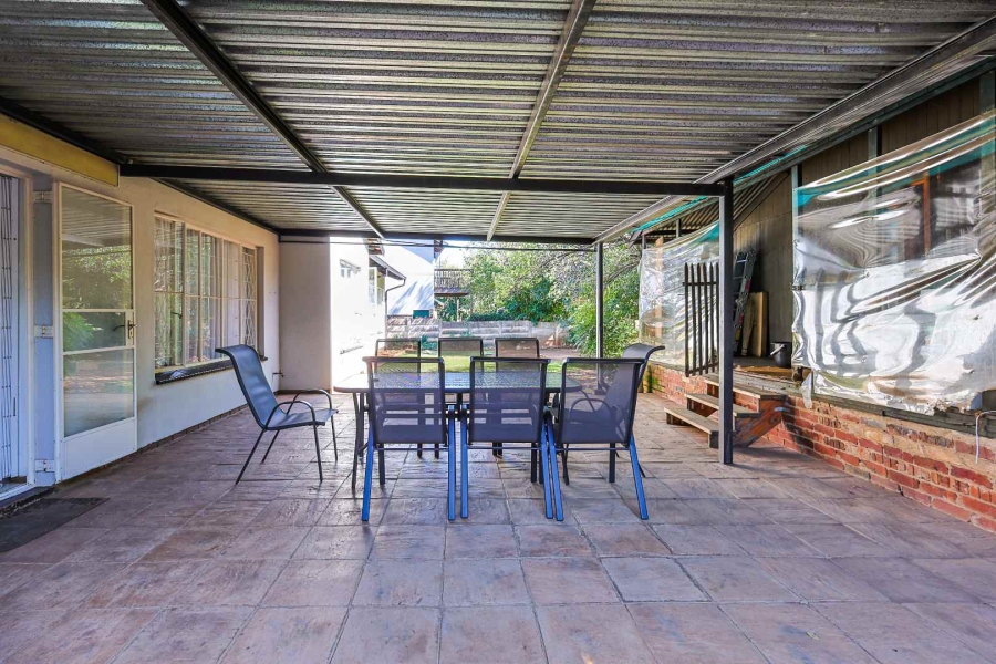 To Let 4 Bedroom Property for Rent in Garsfontein Gauteng