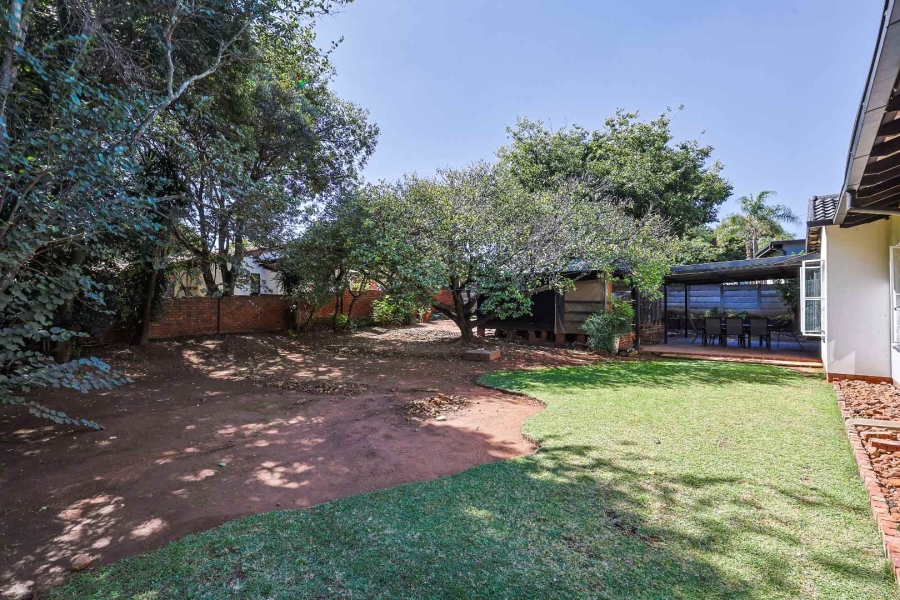 To Let 4 Bedroom Property for Rent in Garsfontein Gauteng