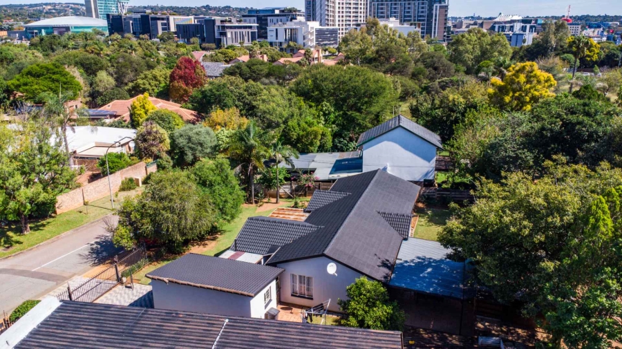 To Let 4 Bedroom Property for Rent in Garsfontein Gauteng