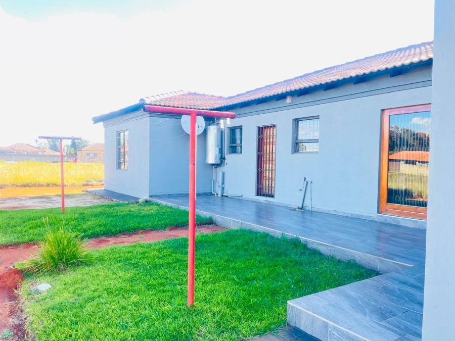 3 Bedroom Property for Sale in Kookrus Gauteng