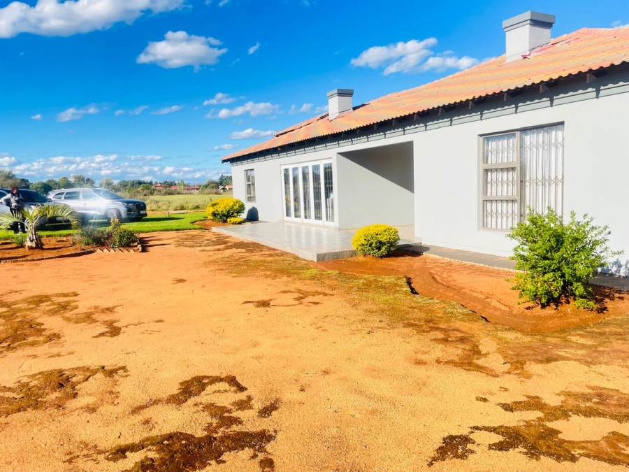 3 Bedroom Property for Sale in Kookrus Gauteng