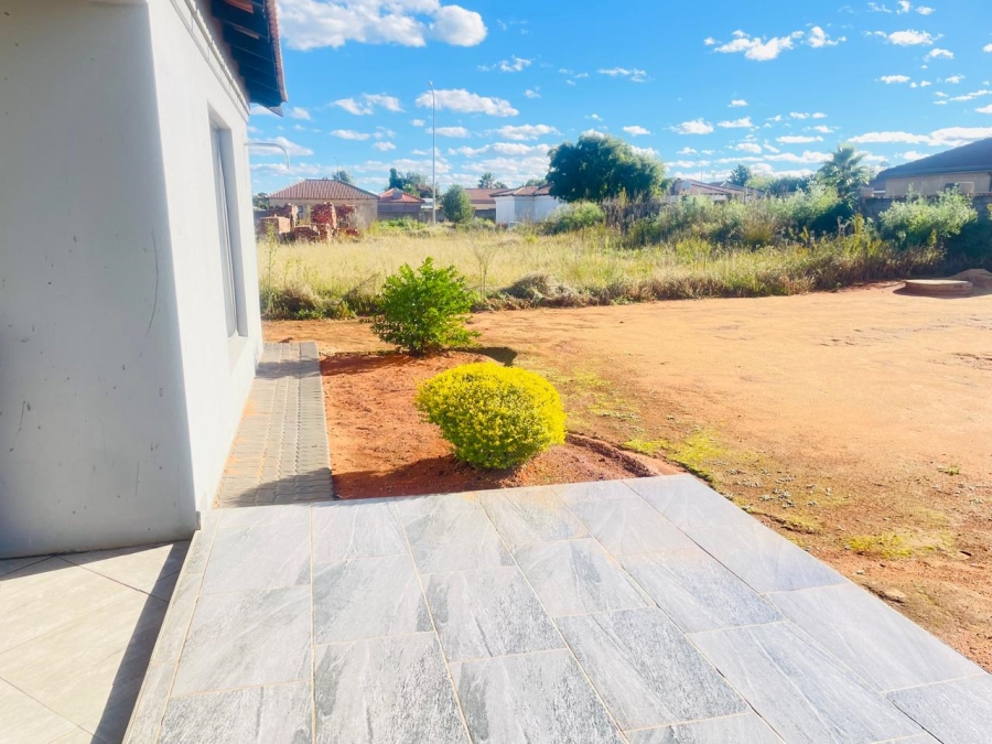 3 Bedroom Property for Sale in Kookrus Gauteng