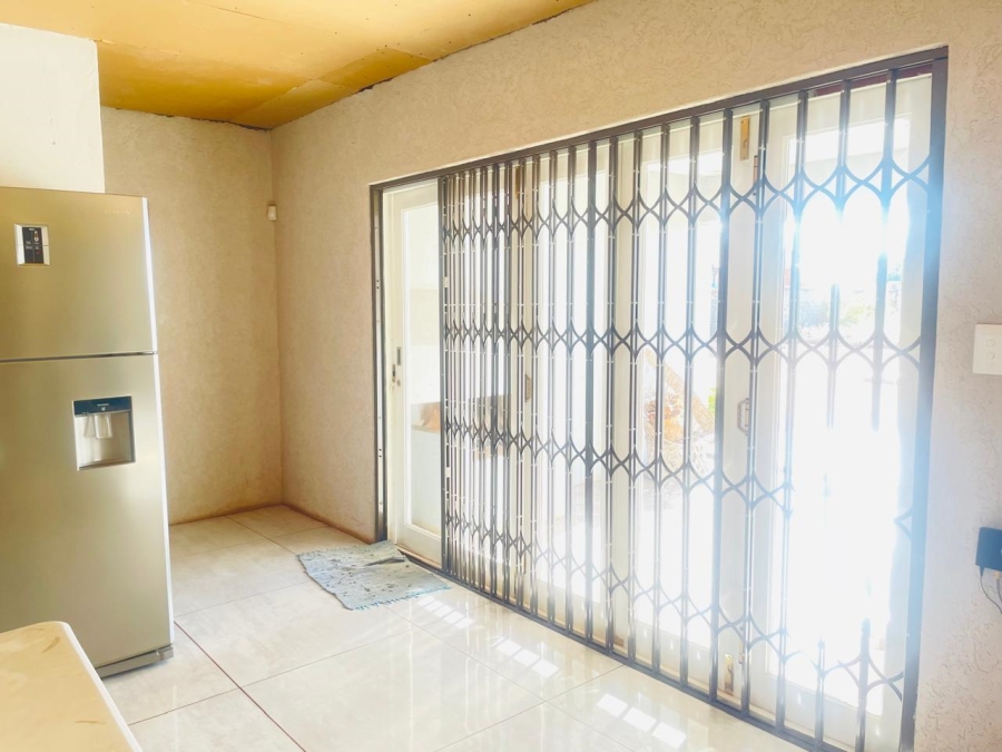 3 Bedroom Property for Sale in Kookrus Gauteng