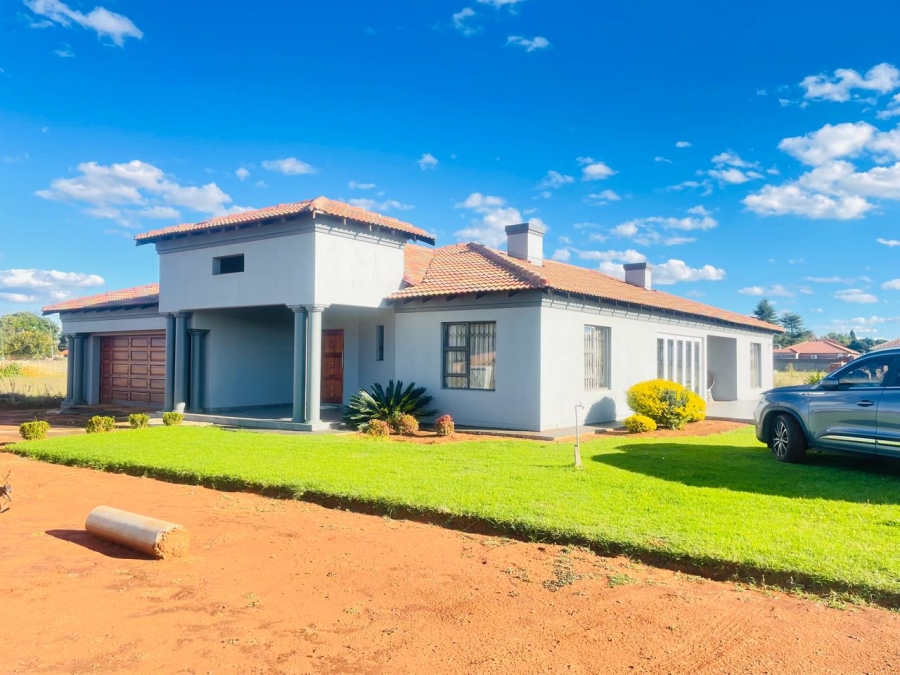 3 Bedroom Property for Sale in Kookrus Gauteng