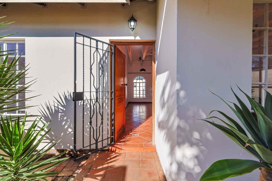 2 Bedroom Property for Sale in Garsfontein Gauteng