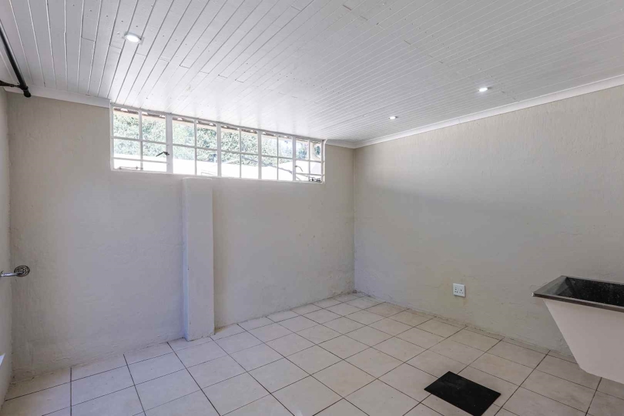 2 Bedroom Property for Sale in Garsfontein Gauteng