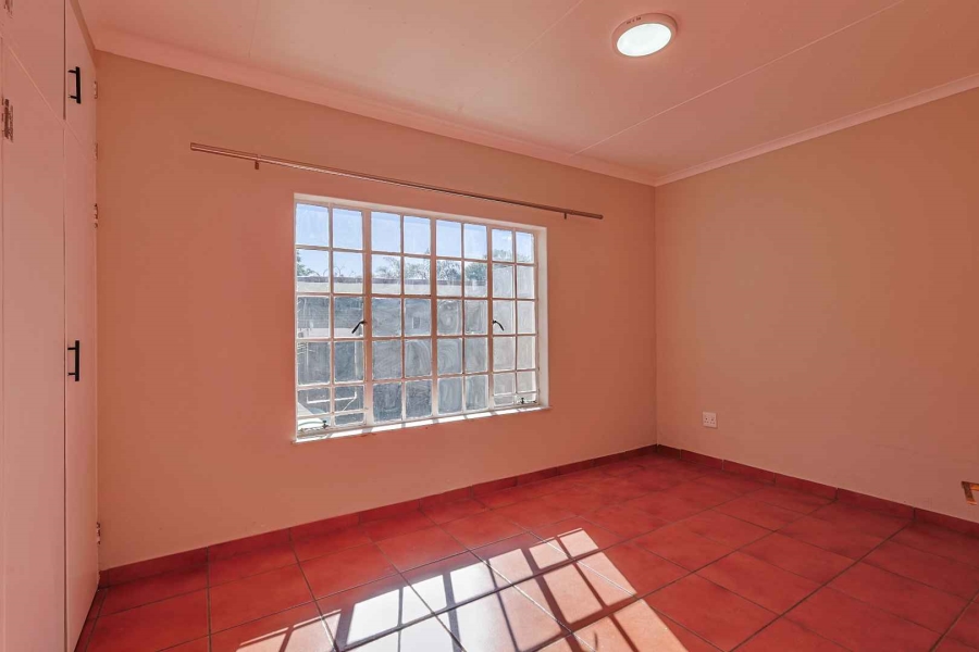 2 Bedroom Property for Sale in Garsfontein Gauteng