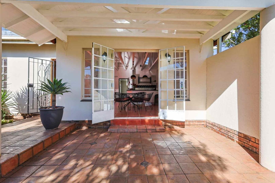 2 Bedroom Property for Sale in Garsfontein Gauteng