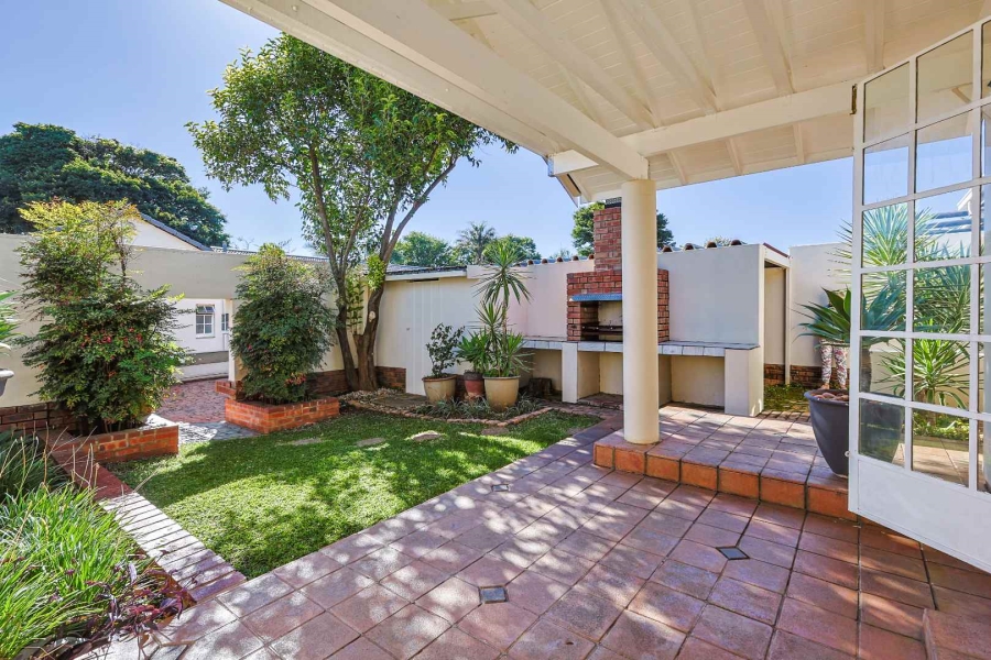 2 Bedroom Property for Sale in Garsfontein Gauteng