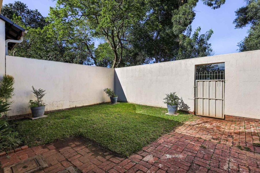 2 Bedroom Property for Sale in Garsfontein Gauteng