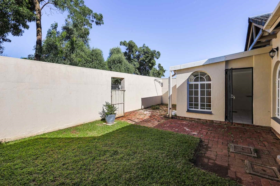 2 Bedroom Property for Sale in Garsfontein Gauteng