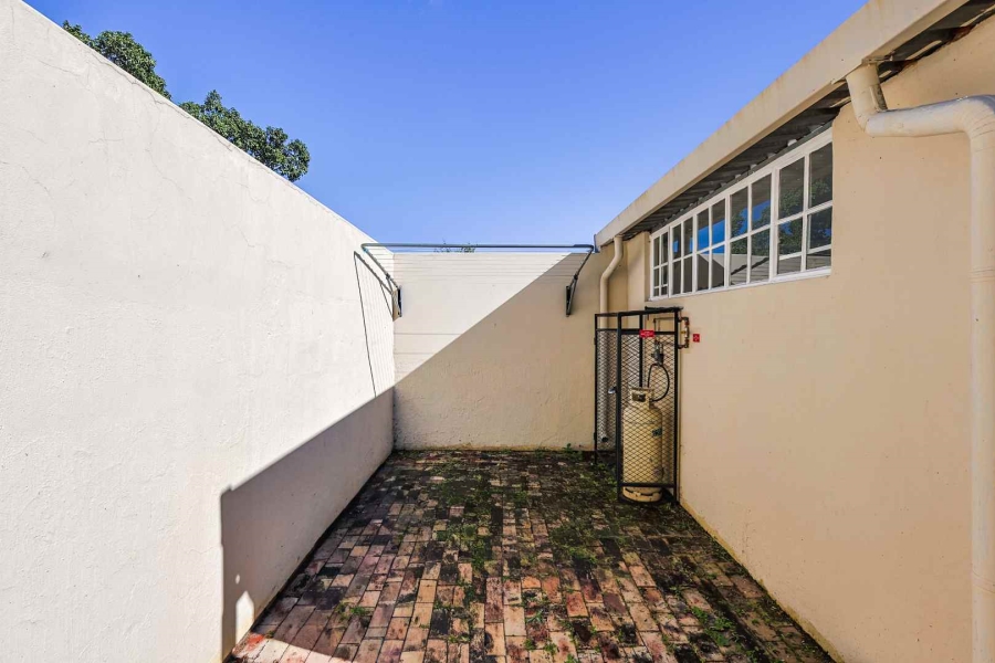 2 Bedroom Property for Sale in Garsfontein Gauteng
