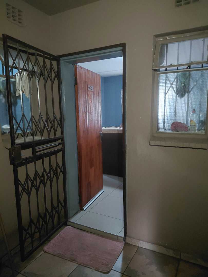 2 Bedroom Property for Sale in Fleurhof Gauteng