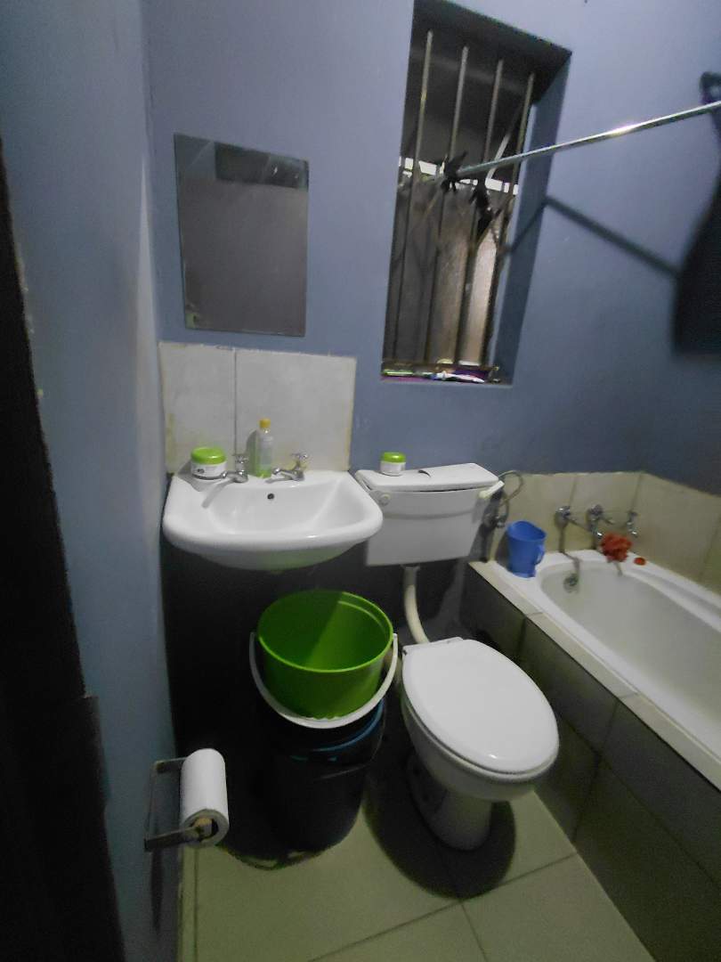 2 Bedroom Property for Sale in Fleurhof Gauteng
