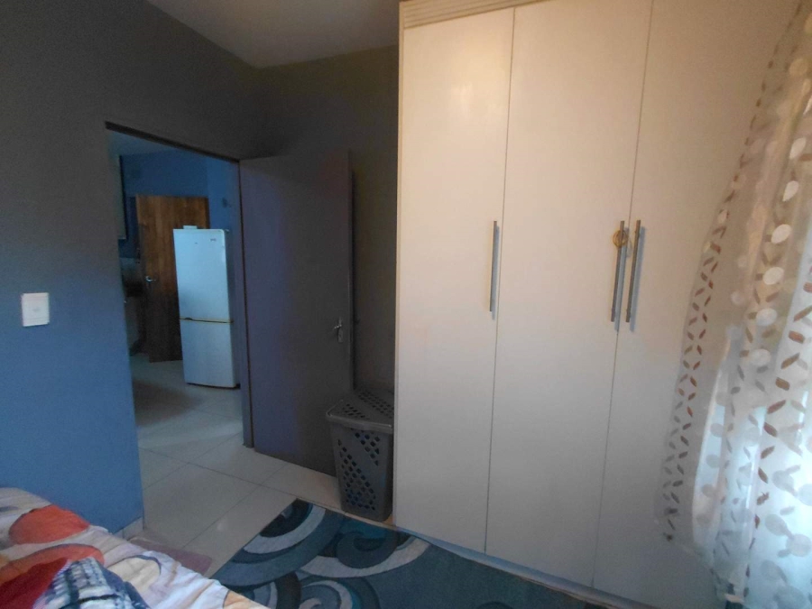 2 Bedroom Property for Sale in Fleurhof Gauteng