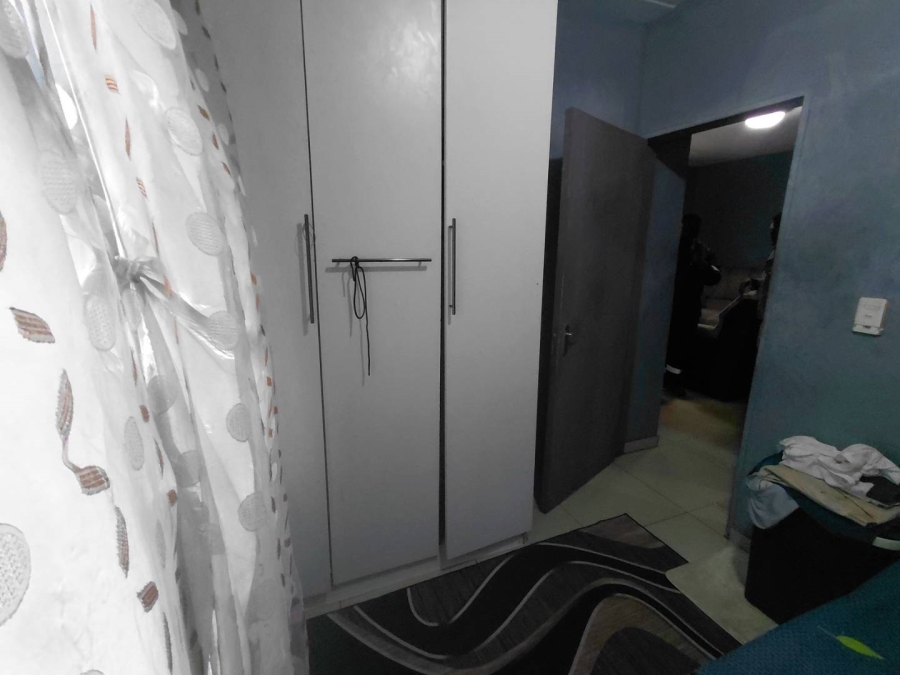 2 Bedroom Property for Sale in Fleurhof Gauteng