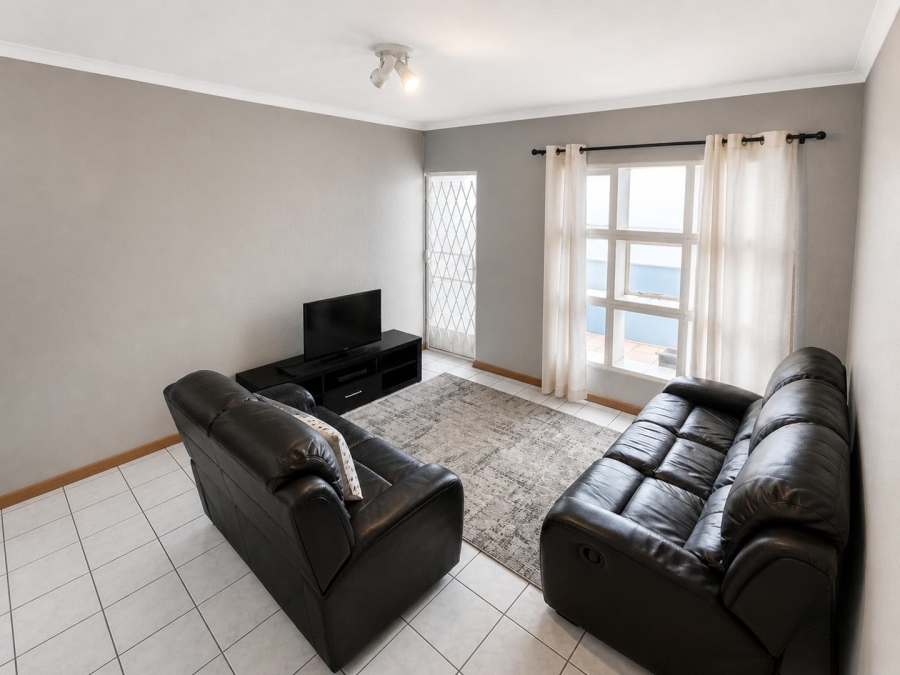 1 Bedroom Property for Sale in New Redruth Gauteng
