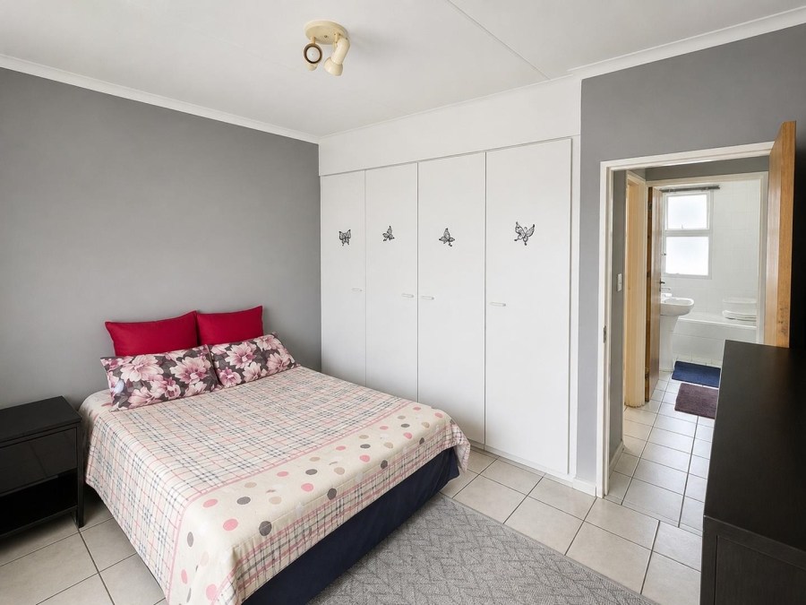 1 Bedroom Property for Sale in New Redruth Gauteng