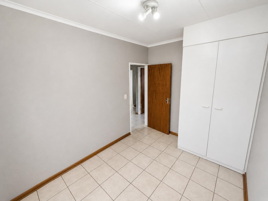 1 Bedroom Property for Sale in New Redruth Gauteng