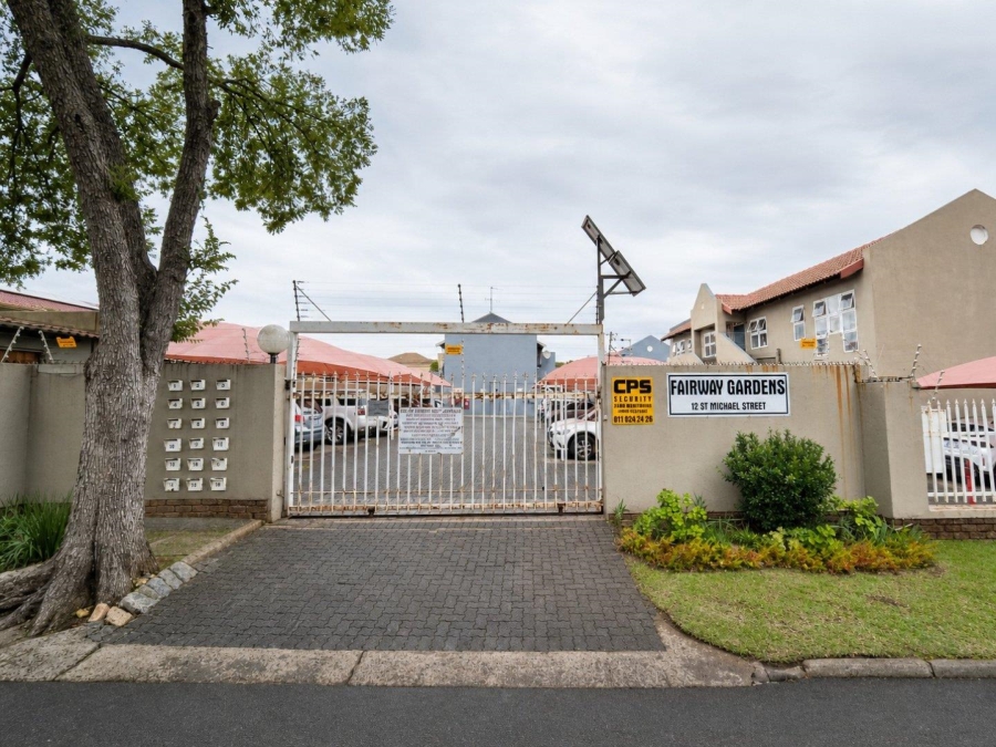1 Bedroom Property for Sale in New Redruth Gauteng