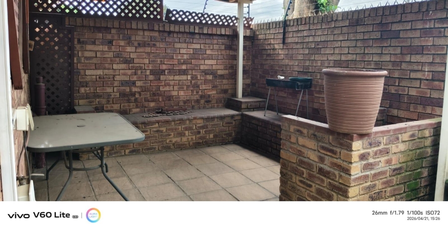 3 Bedroom Property for Sale in New Redruth Gauteng
