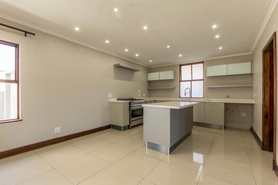To Let 2 Bedroom Property for Rent in Dainfern Gauteng