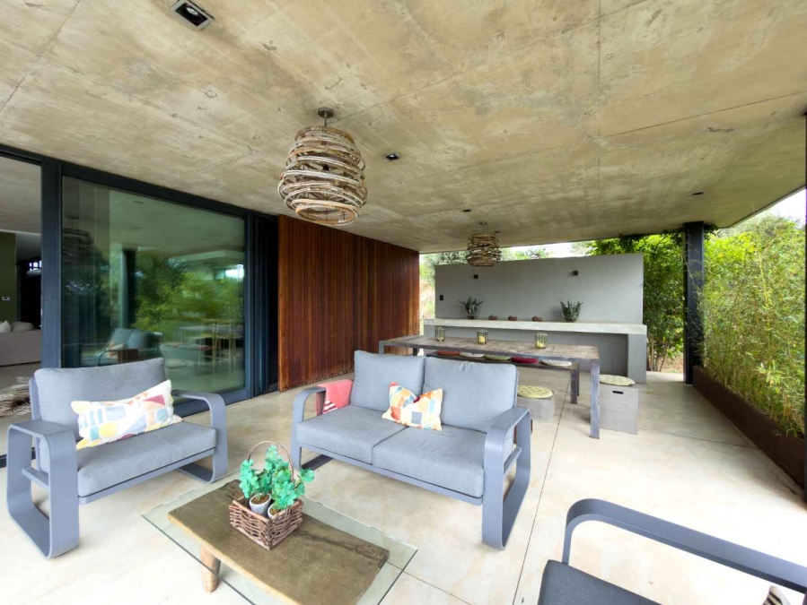 4 Bedroom Property for Sale in Monaghan Farm Gauteng