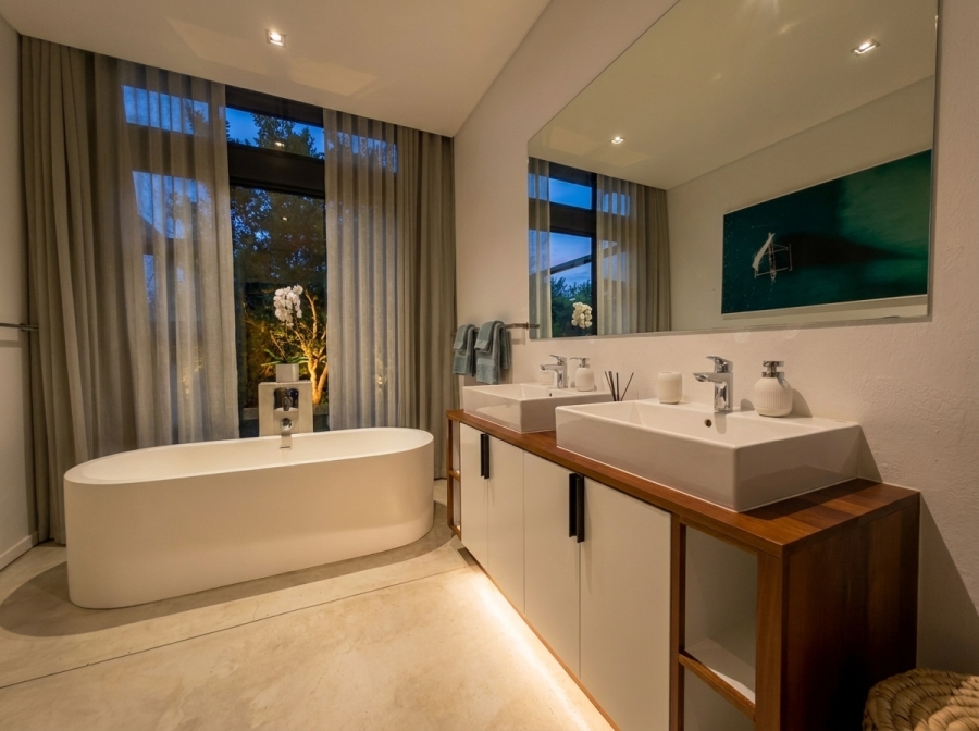 4 Bedroom Property for Sale in Monaghan Farm Gauteng