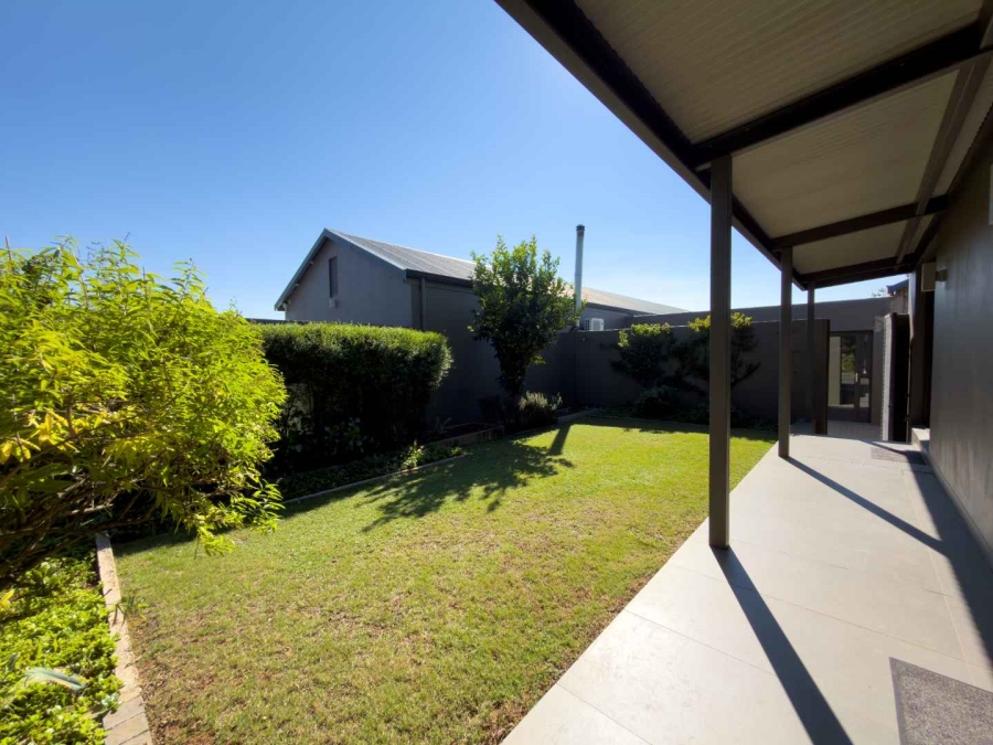 4 Bedroom Property for Sale in Monaghan Farm Gauteng