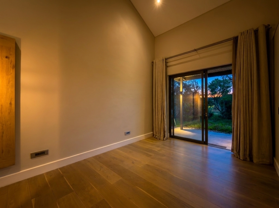 4 Bedroom Property for Sale in Monaghan Farm Gauteng