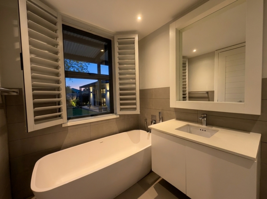 4 Bedroom Property for Sale in Monaghan Farm Gauteng