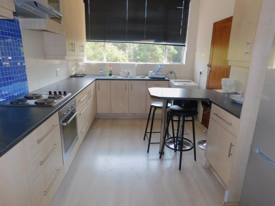To Let 4 Bedroom Property for Rent in Illovo Gauteng