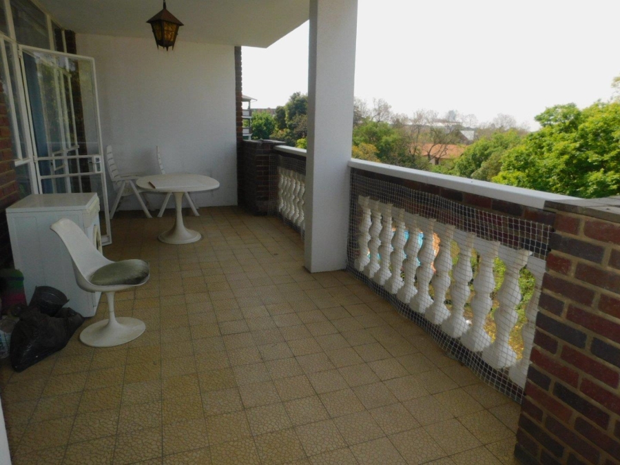To Let 4 Bedroom Property for Rent in Illovo Gauteng