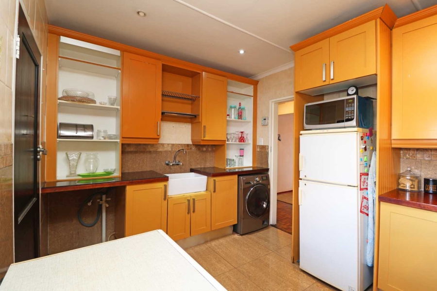 2 Bedroom Property for Sale in Greenhills Gauteng